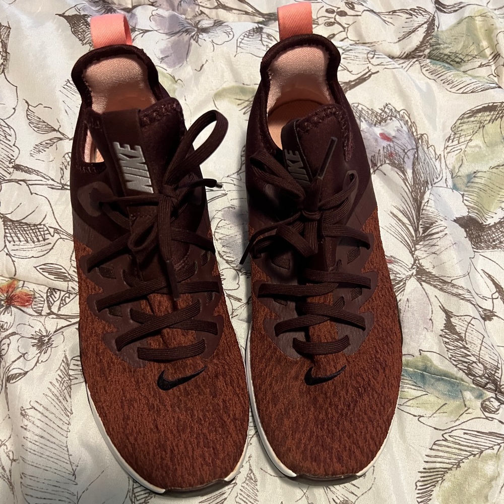 Nike Foundation Elite TR Training Sneakers 👟